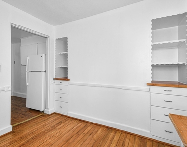 310 Palmer Avenue - Photo Thumbnail 8