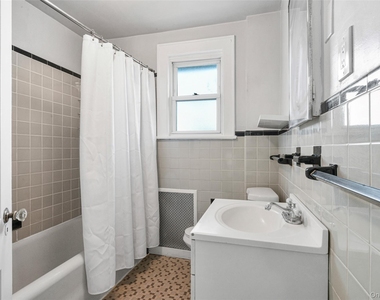 310 Palmer Avenue - Photo Thumbnail 14