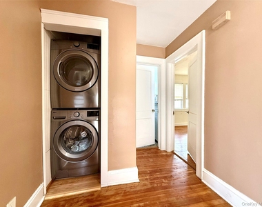 310 Palmer Avenue - Photo Thumbnail 13