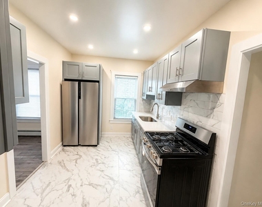 97-46 106 Street - Photo Thumbnail 5