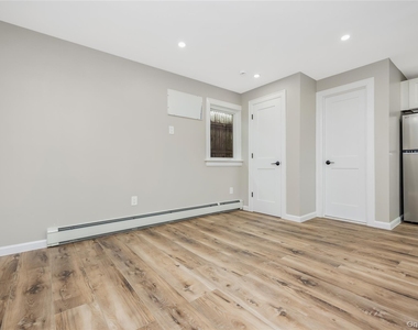 29 Tyler Street - Photo Thumbnail 5