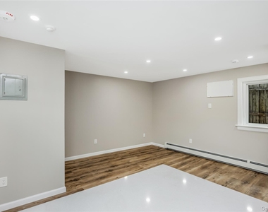 29 Tyler Street - Photo Thumbnail 7