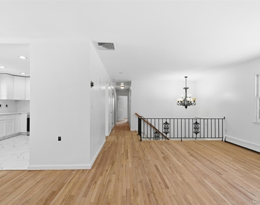 1618 Morningview Drive - Photo Thumbnail 4