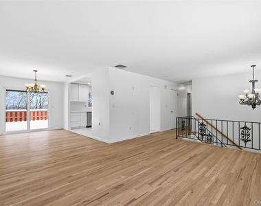 1618 Morningview Drive - Photo Thumbnail 7