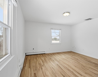 1618 Morningview Drive - Photo Thumbnail 16