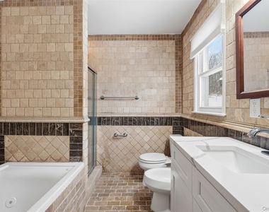1618 Morningview Drive - Photo Thumbnail 17