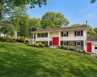 1618 Morningview Drive - Photo Thumbnail 1