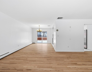 1618 Morningview Drive - Photo Thumbnail 8