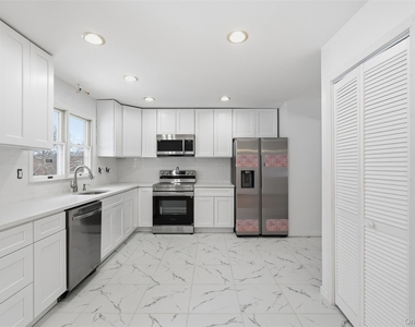 1618 Morningview Drive - Photo Thumbnail 12