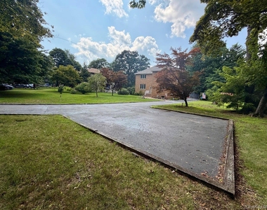 110 Baron De Hirsch Road - Photo Thumbnail 17