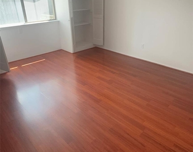 20 Strathmore Gate Drive - Photo Thumbnail 9