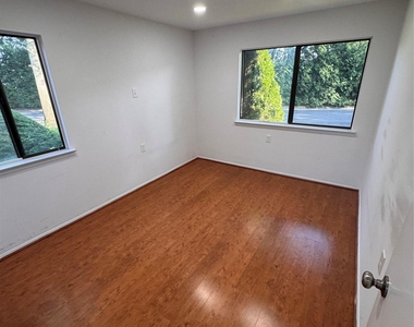 20 Strathmore Gate Drive - Photo Thumbnail 13