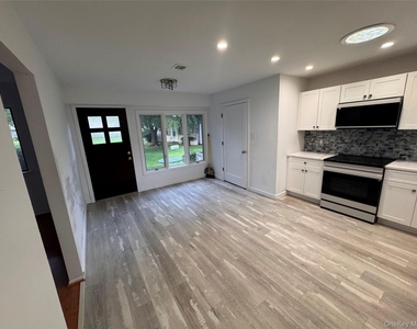 20 Strathmore Gate Drive - Photo Thumbnail 4