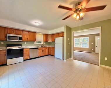 51b Highland Terrace - Photo Thumbnail 5