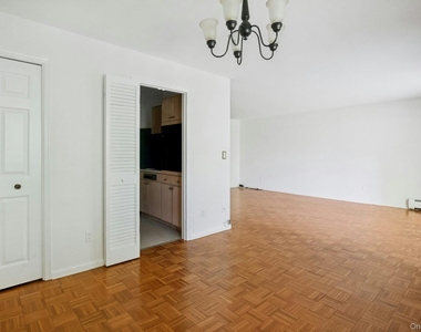 500 Central Park Avenue - Photo Thumbnail 7