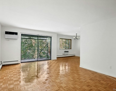 500 Central Park Avenue - Photo Thumbnail 3