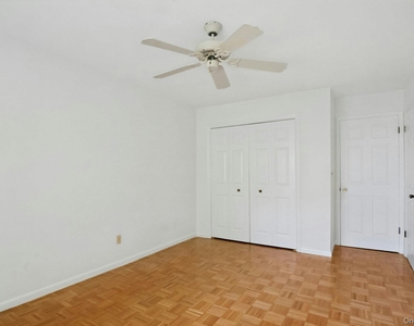 500 Central Park Avenue - Photo Thumbnail 14
