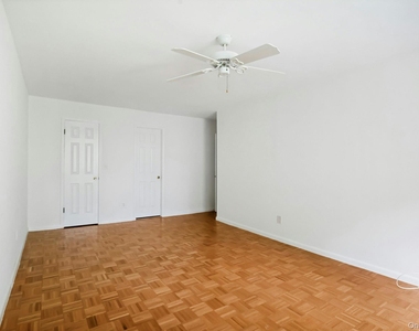 500 Central Park Avenue - Photo Thumbnail 10