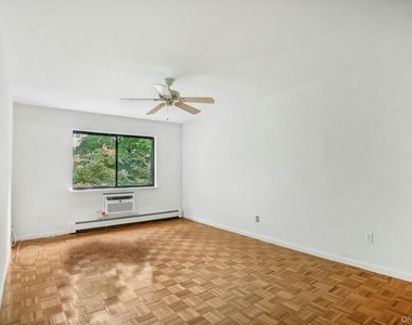 500 Central Park Avenue - Photo Thumbnail 8