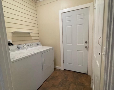 22 Cozzens Avenue - Photo Thumbnail 2