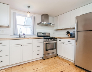 1392 Kings Highway - Photo Thumbnail 11