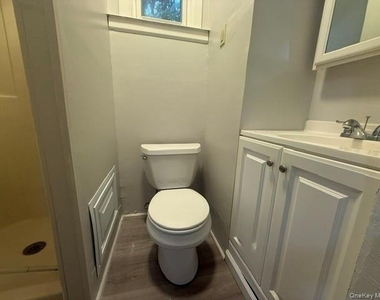 1 Scotts Way - Photo Thumbnail 5