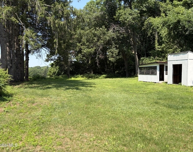 905 Balltown Road - Photo Thumbnail 20
