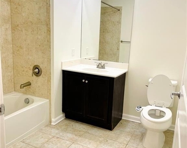 544 E Celebration Way - Photo Thumbnail 17
