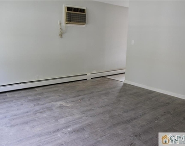 65 Washington Avenue - Photo Thumbnail 6