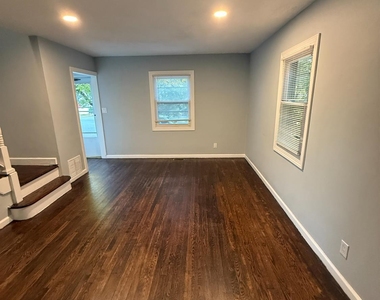 43 Crampton Avenue - Photo Thumbnail 4
