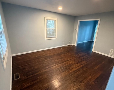 43 Crampton Avenue - Photo Thumbnail 10