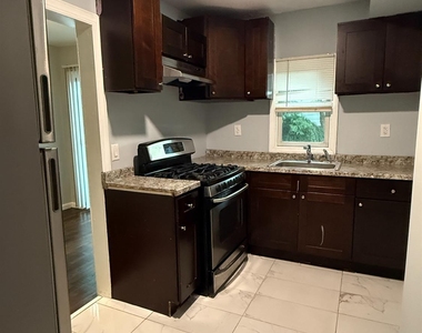 43 Crampton Avenue - Photo Thumbnail 6