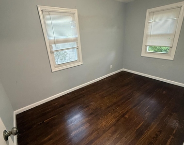43 Crampton Avenue - Photo Thumbnail 11