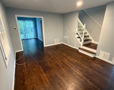 43 Crampton Avenue - Photo Thumbnail 3