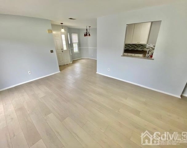 3001 Lighthouse Lane - Photo Thumbnail 2