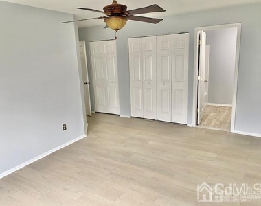 3001 Lighthouse Lane - Photo Thumbnail 12