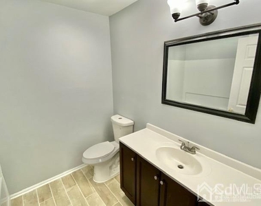 3001 Lighthouse Lane - Photo Thumbnail 18