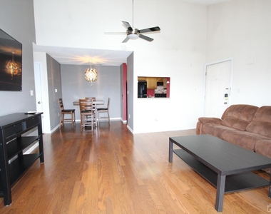 5015 Ravens Crest Drive - Photo Thumbnail 7