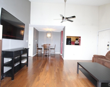 5015 Ravens Crest Drive - Photo Thumbnail 8