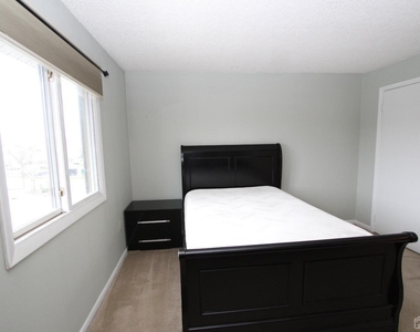 5015 Ravens Crest Drive - Photo Thumbnail 16