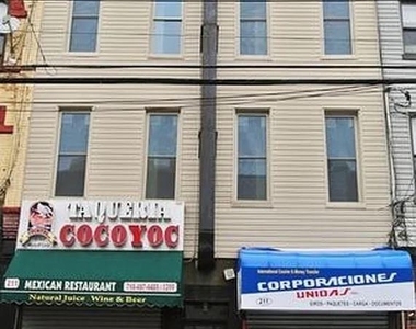 211 Wyckoff Avenue - Photo Thumbnail 5