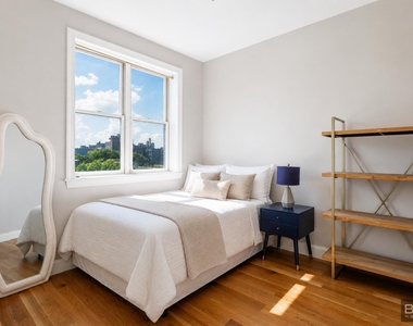 543 Brooklyn Avenue - Photo Thumbnail 8