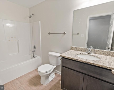 132 Furlong Way - Photo Thumbnail 14