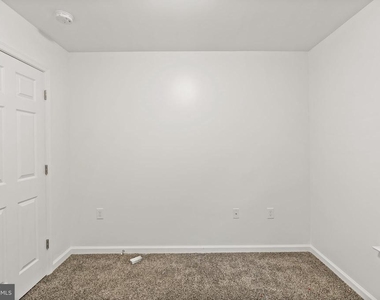132 Furlong Way - Photo Thumbnail 13