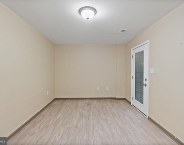 132 Furlong Way - Photo Thumbnail 2