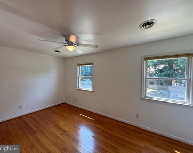 431 Ridgemore Street - Photo Thumbnail 36