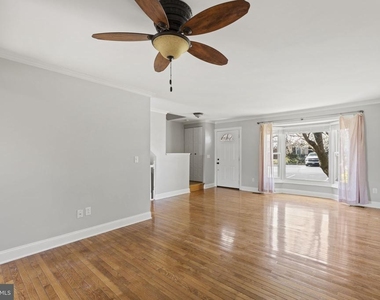 10747 Brice Court - Photo Thumbnail 3