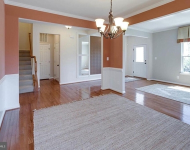 12760 Manor Hall Court - Photo Thumbnail 8