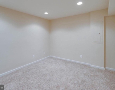 12760 Manor Hall Court - Photo Thumbnail 41