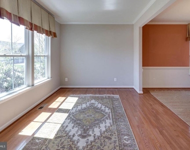 12760 Manor Hall Court - Photo Thumbnail 3